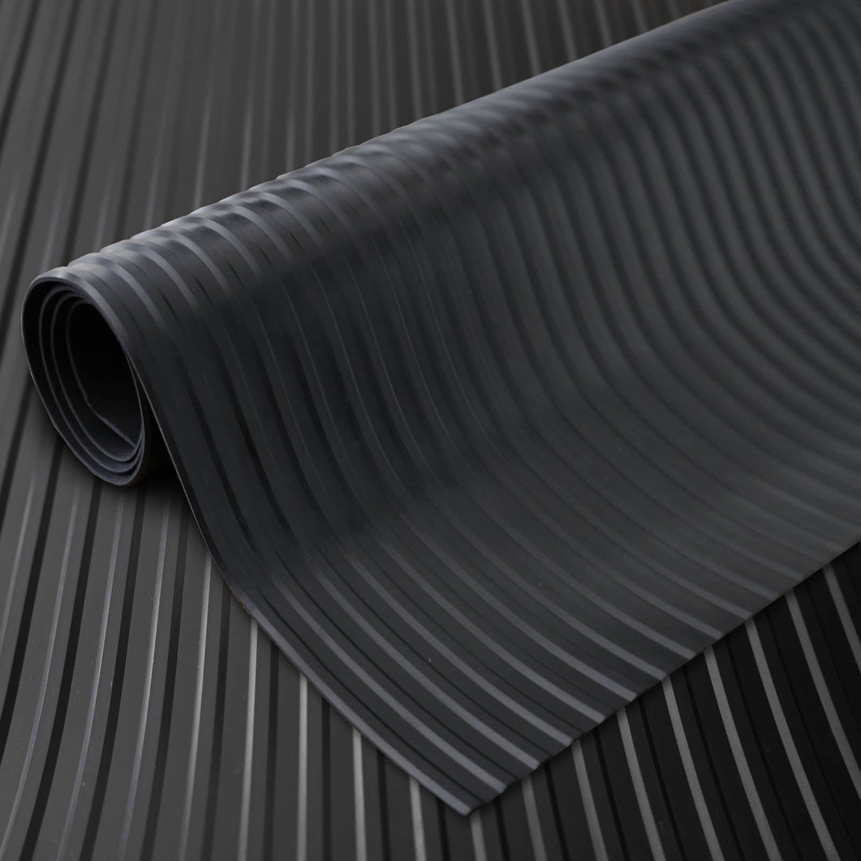 SBR Gummimatte TRAK - Breitriefen - 3 mm 250cm x 120cm [ID:1772622597049]