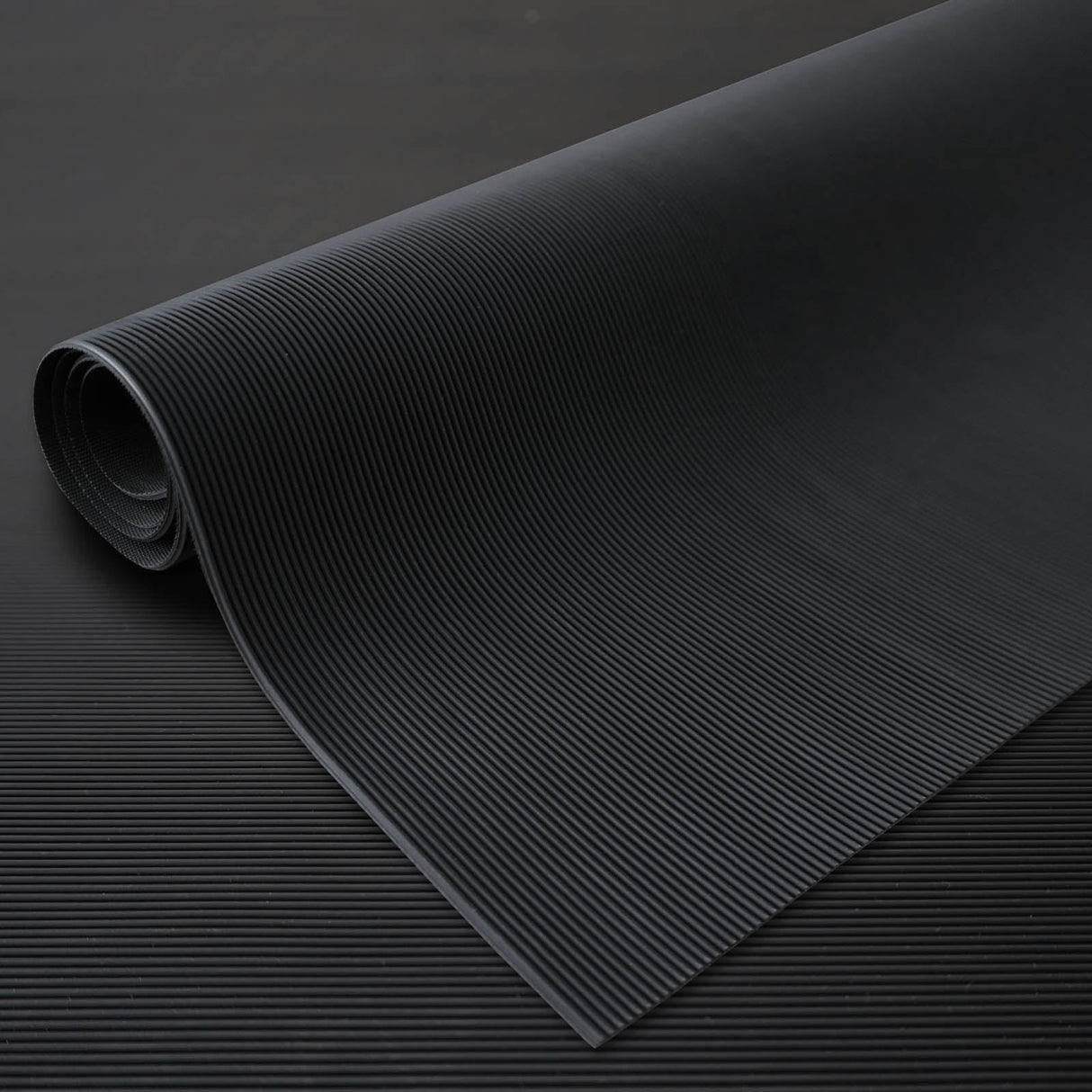 SBR Gummimatte TRAK MINI - Feinriefen - 3 mm Länge: 196cm x Breite: 100cm [ID:1785866912160]