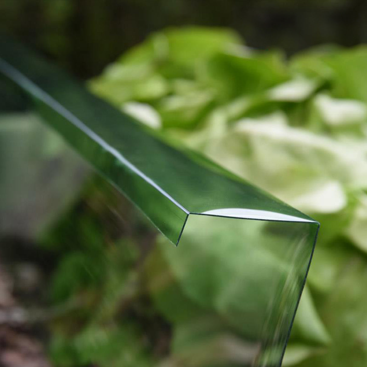 Premium Schneckenbarriere SCUTO Nahaufnahme Doppelkante Mattenlager