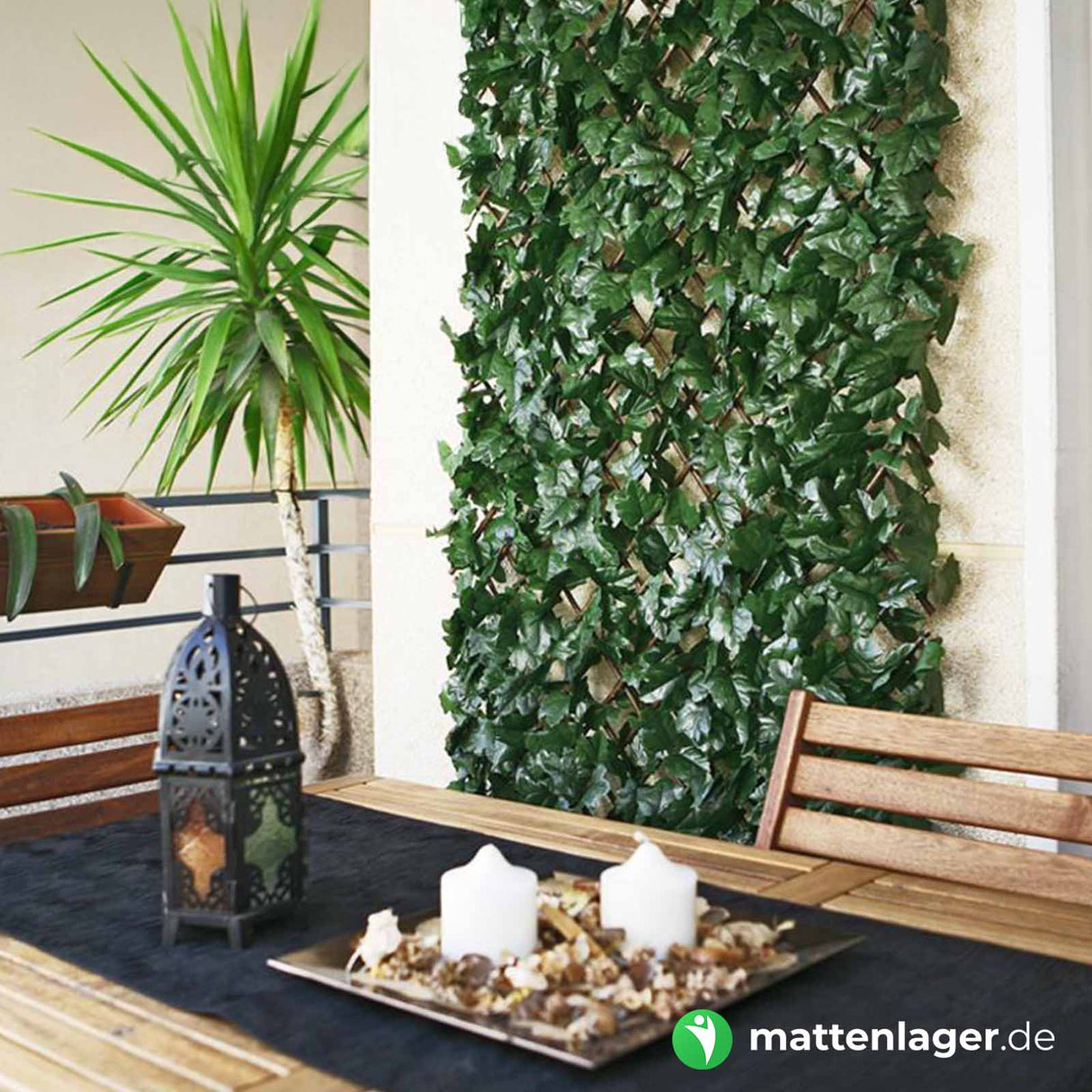 Holz Rankgitter LUMRA mit Kunstefeu Gesamtansicht | Mit Laub