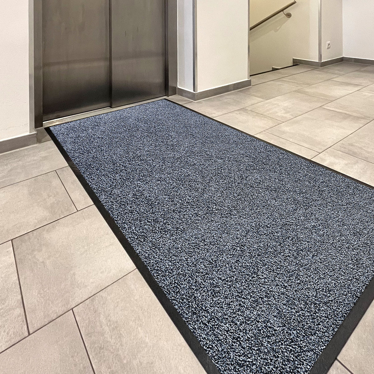 Schmutzfangmatte FLEX GUARD Anwendung Aufzug Mattenlager | 10 Grau