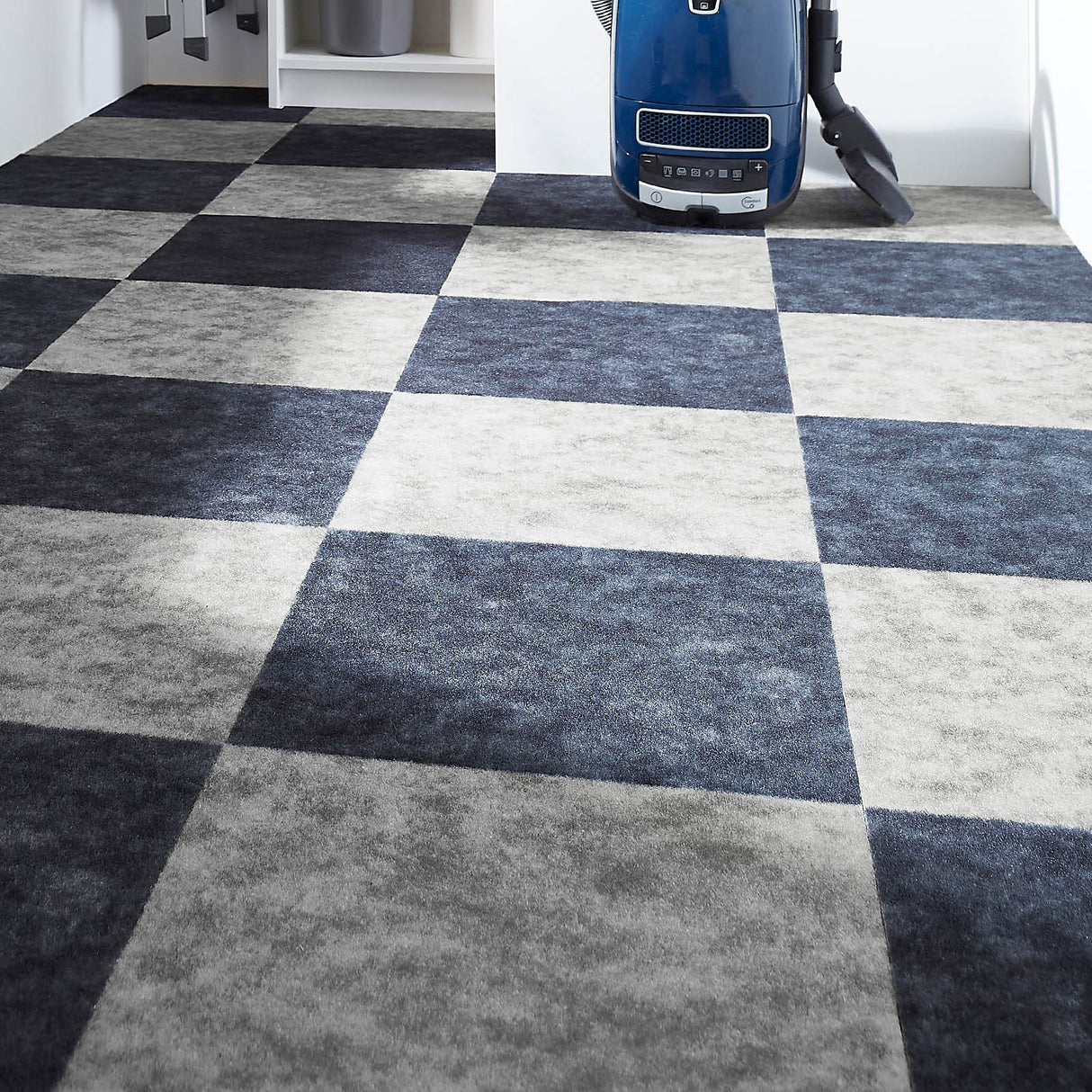 Nadelfilz Teppichfliesen TAIGA mit Design Oberfläche | Dunkelgrau