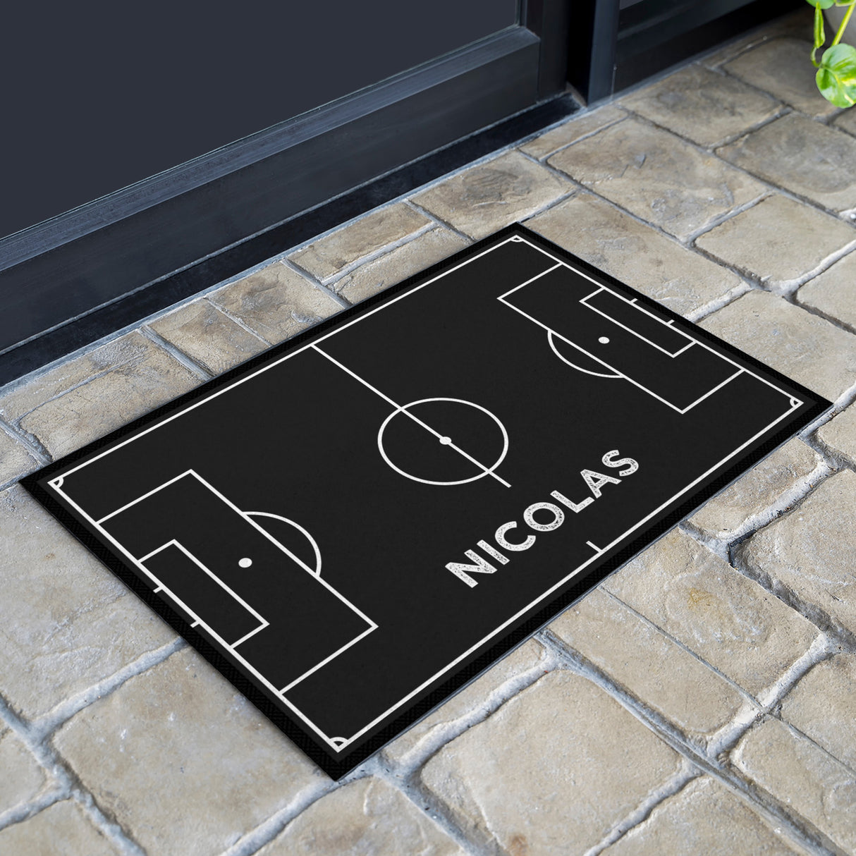 Fußmatte SPORT STYLE - Design "Fußballfeld mit Name" - personalisierbar | Schwarz/Weiß