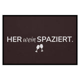 Fußmatte HOME STYLE - Design "Her Wein Spaziert"
